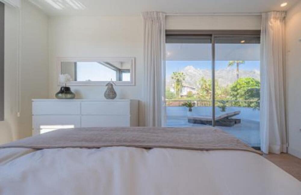 4 soverom Villa til salgs i Marbella med svømmebasseng garasje - € 2 590 000 (Ref: 7898332)