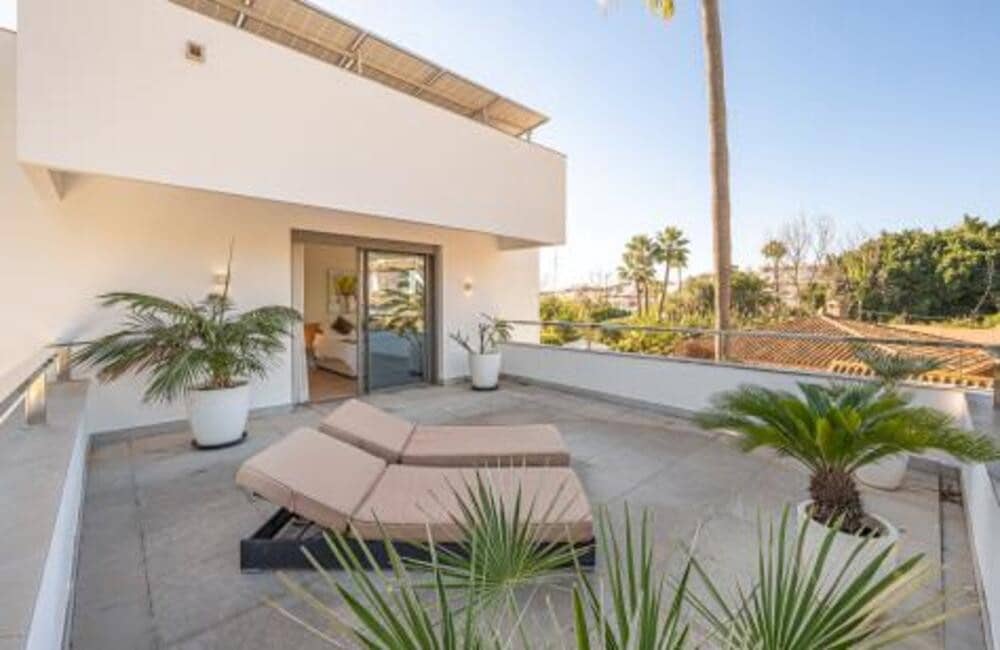 4 soverom Villa til salgs i Marbella med svømmebasseng garasje - € 2 590 000 (Ref: 7898332)