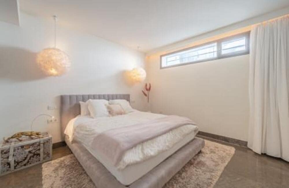 4 soverom Villa til salgs i Marbella med svømmebasseng garasje - € 2 590 000 (Ref: 7898332)