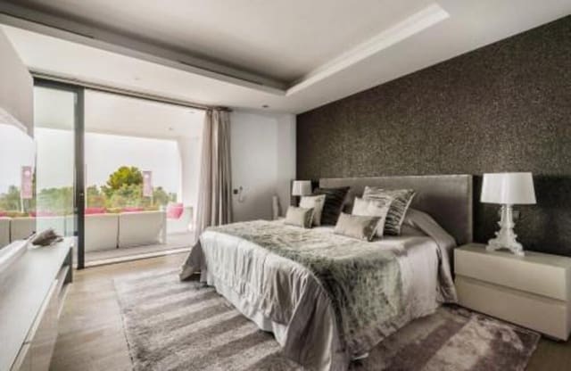 5 soverom Villa til salgs i Lomas De Marbella, Marbella med svømmebasseng garasje - € 4 150 000 (Ref: 7898333)