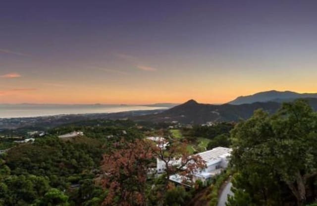 9 chambre Villa/Maison à vendre à La Zagaleta, Benahavís avec piscine garage - 14 750 000 € (Ref: 7934318)