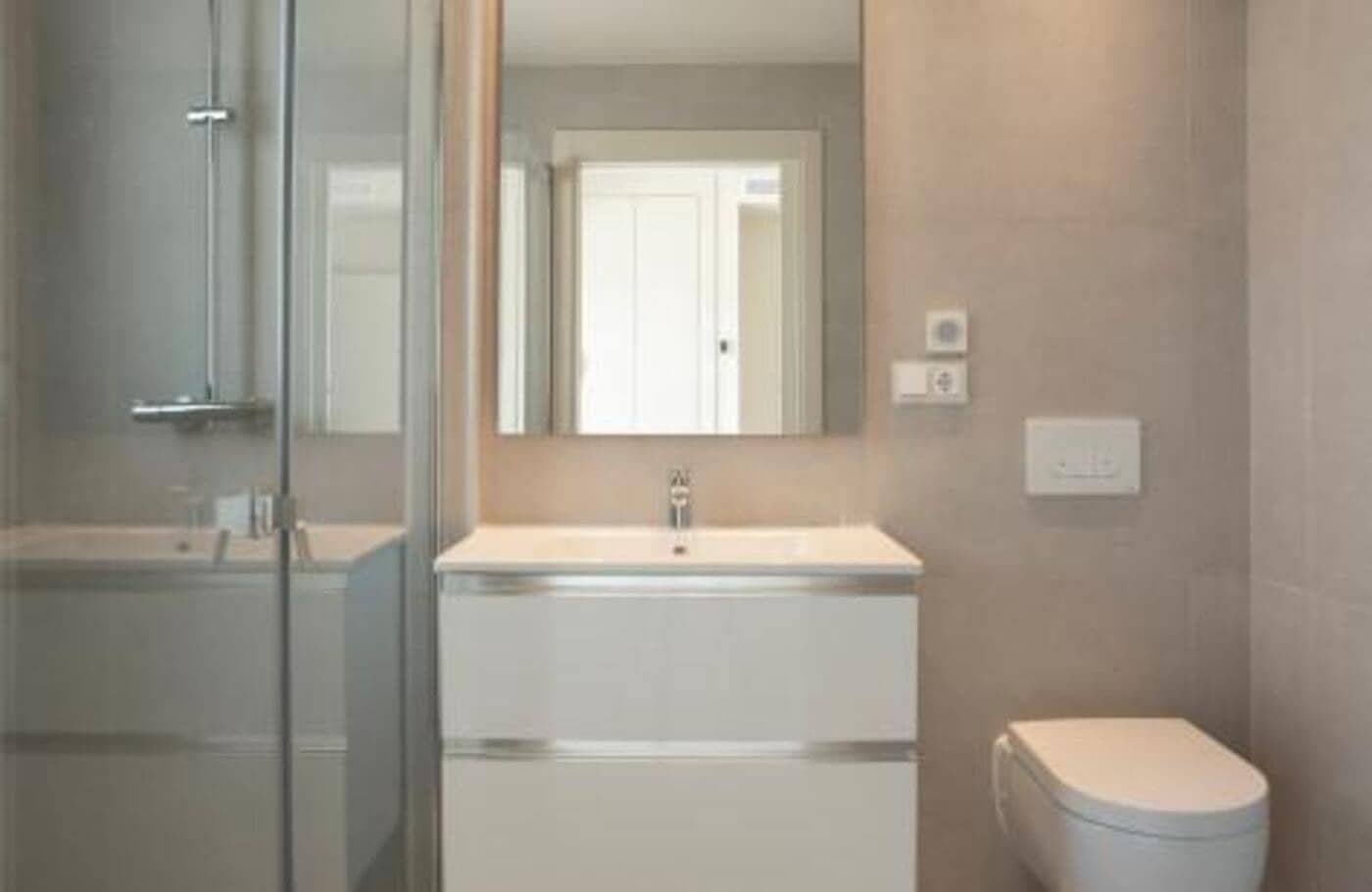 3 soveværelse Lejlighed til salg i Estepona med swimmingpool garage - € 1.395.000 (Ref: 7934321)