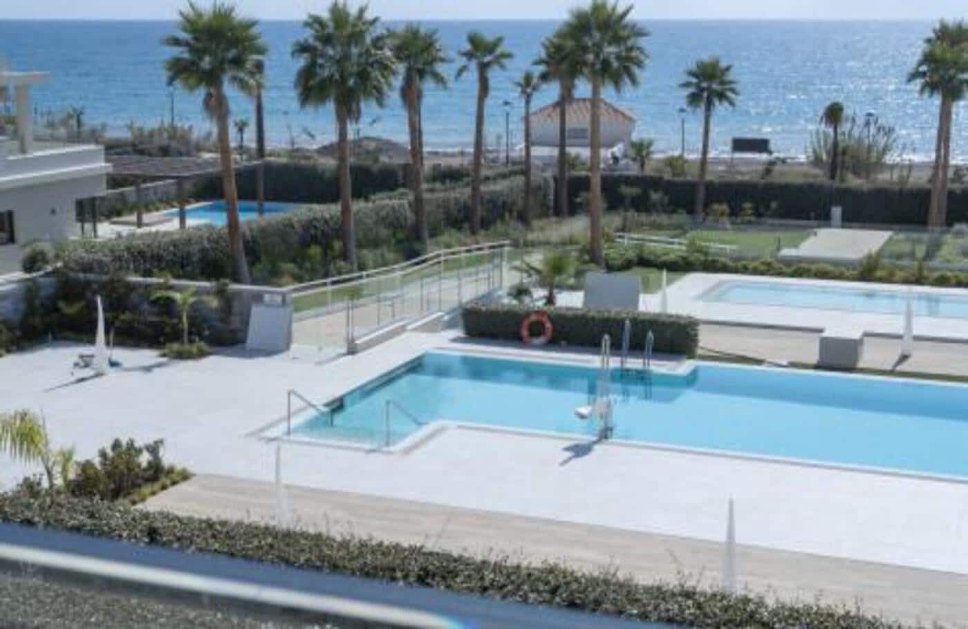 3 soveværelse Lejlighed til salg i Estepona med swimmingpool garage - € 1.395.000 (Ref: 7934321)
