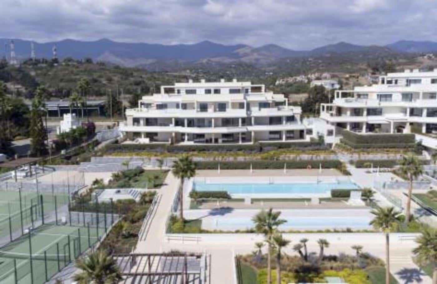 3 soveværelse Lejlighed til salg i Estepona med swimmingpool garage - € 1.395.000 (Ref: 7934321)
