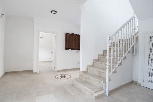4 sypialnia Willa do wynajęcia w Los Naranjos, Marbella z basenem garażem - 7 200 € (Ref: 7936983)