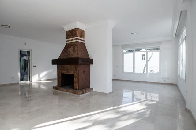 4 sypialnia Willa do wynajęcia w Los Naranjos, Marbella z basenem garażem - 7 200 € (Ref: 7936983)
