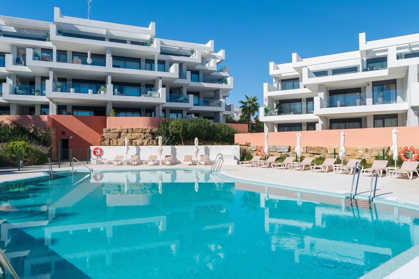 2 bedroom Apartment for sale in Manilva with pool garage - € 399,900 (Ref: 7965342)