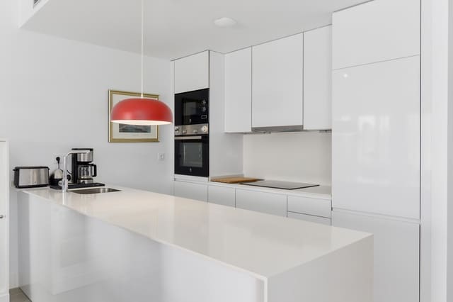 2 sypialnia Apartament na sprzedaż w Alcorrín, Manilva z basenem garażem - 399 900 € (Ref: 7965342)