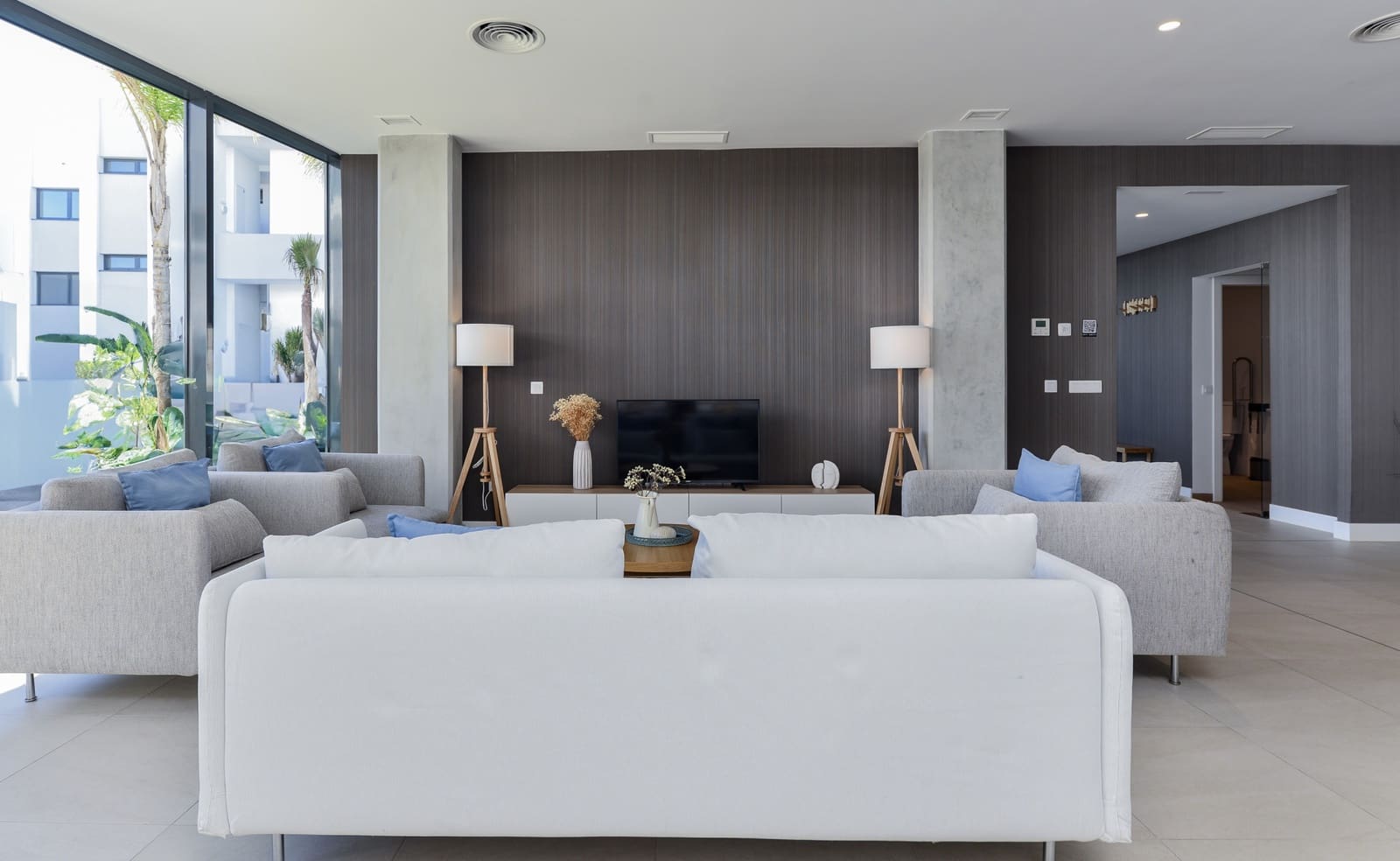 2 bedroom Apartment for sale in Manilva with pool garage - € 399,900 (Ref: 7965342)