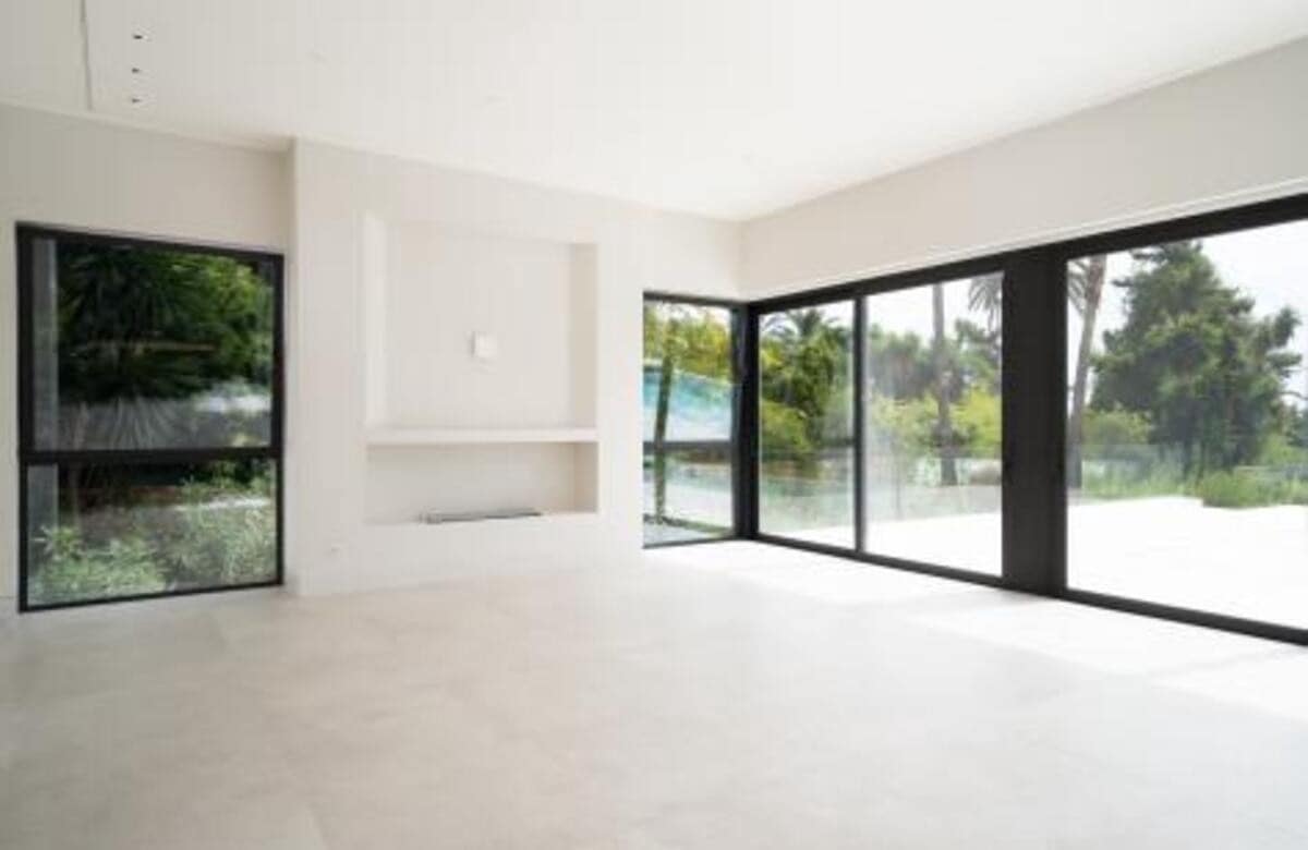 4 Zimmer Villa zu verkaufen in El Paraiso mit Pool Garage - 3.450.000 € (Ref: 7969159)
