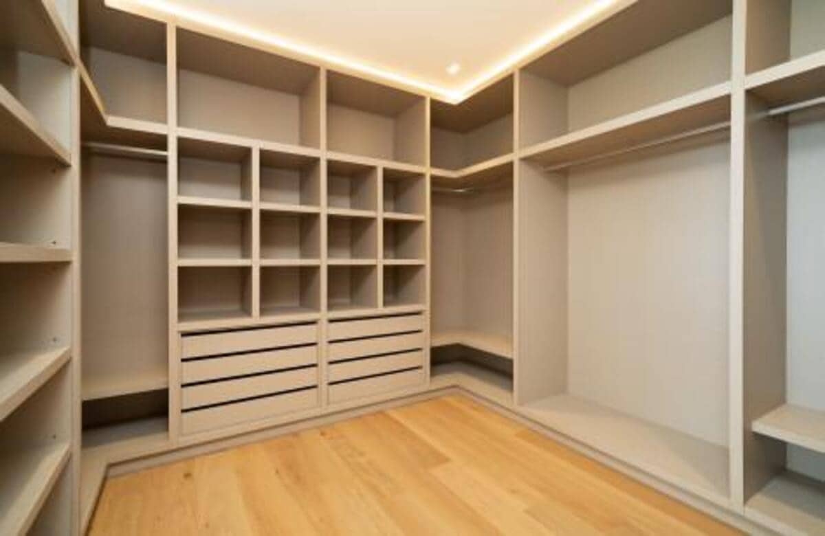 4 Zimmer Villa zu verkaufen in El Paraiso mit Pool Garage - 3.450.000 € (Ref: 7969159)