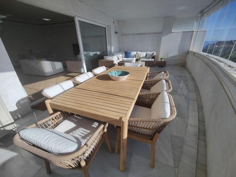 3 bedroom Apartment for rent in Marbella with pool garage - € 5,000 (Ref: 7976945)