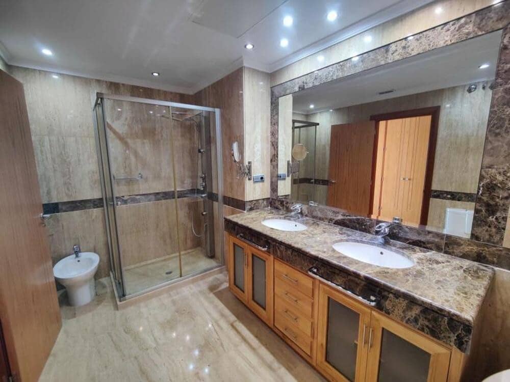 3 bedroom Apartment for rent in Marbella with pool garage - € 5,000 (Ref: 7976945)