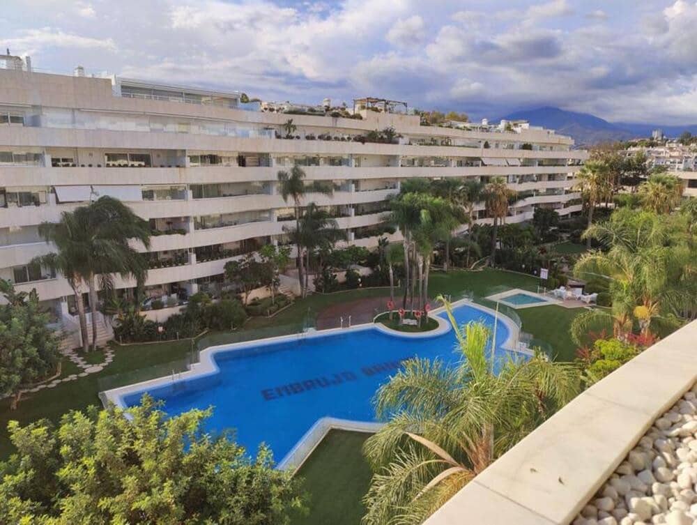 3 bedroom Apartment for rent in Marbella with pool garage - € 5,000 (Ref: 7976945)