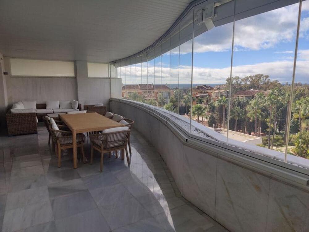 3 bedroom Apartment for rent in Marbella with pool garage - € 5,000 (Ref: 7976945)