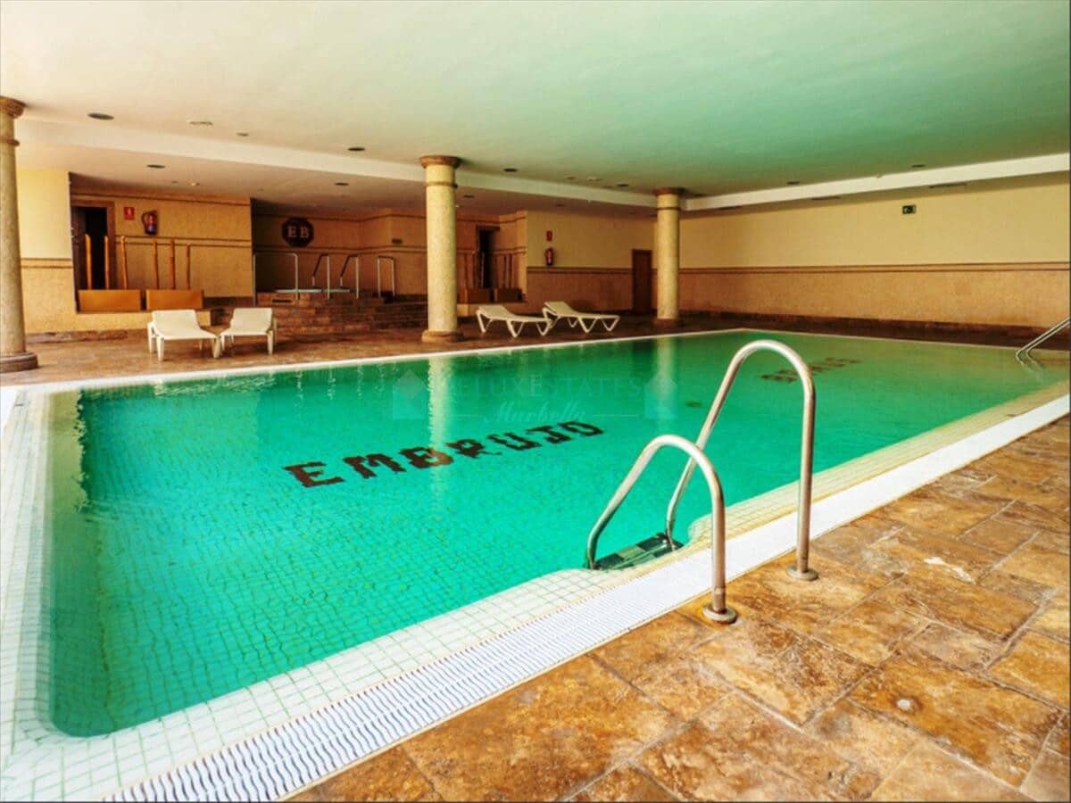 3 bedroom Apartment for rent in Marbella with pool garage - € 5,000 (Ref: 7976945)