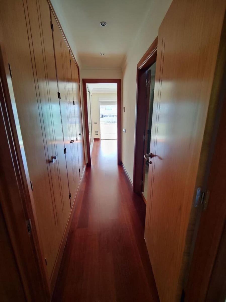 3 bedroom Apartment for rent in Marbella with pool garage - € 5,000 (Ref: 7976945)