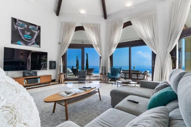 7 sypialnia Willa na sprzedaż w Alto de los Monteros, Marbella z basenem garażem - 5 565 000 € (Ref: 7979488)