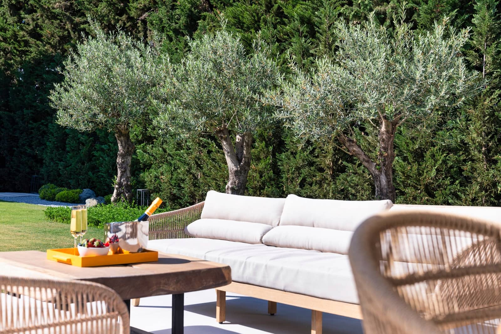 6 soverom Villa til salgs i Nueva Andalucia med svømmebasseng garasje - € 4 295 000 (Ref: 7984737)