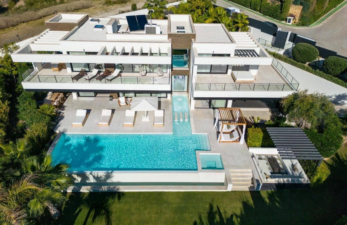6 soverom Villa til salgs i Marbella med svømmebasseng garasje - € 6 750 000 (Ref: 7984738)