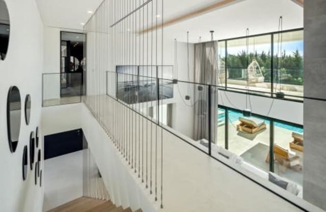 6 sypialnia Willa na sprzedaż w Los Naranjos, Marbella z basenem garażem - 6 750 000 € (Ref: 7984738)