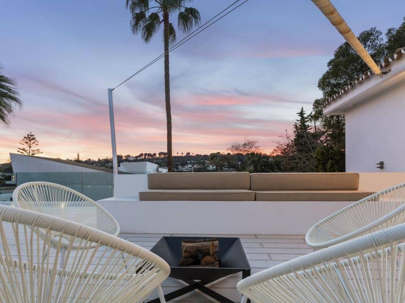 5 sypialnia Willa na sprzedaż w Marbella z basenem garażem - 2 850 000 € (Ref: 7987773)