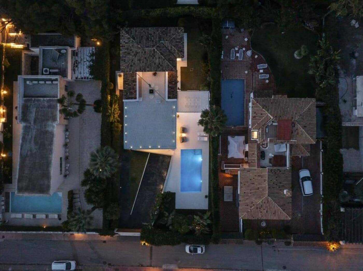 5 sypialnia Willa na sprzedaż w Marbella z basenem garażem - 2 850 000 € (Ref: 7987773)