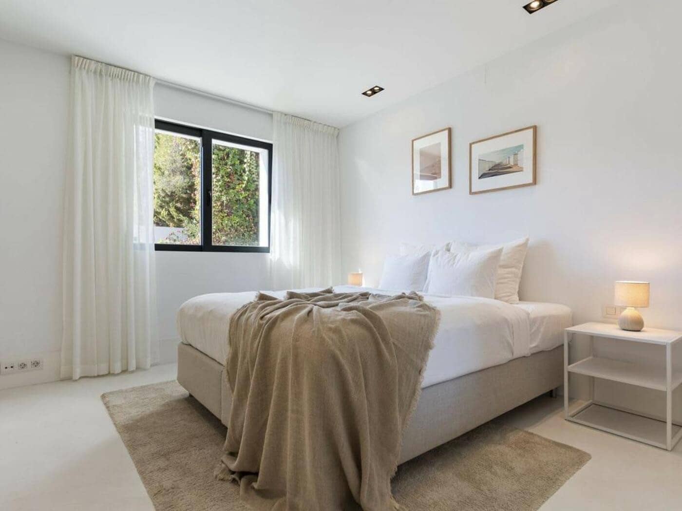 5 sypialnia Willa na sprzedaż w Marbella z basenem garażem - 2 850 000 € (Ref: 7987773)