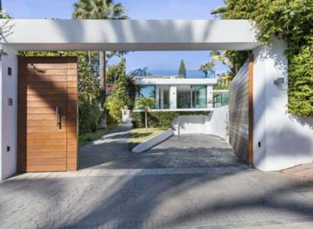 5 chambre Villa/Maison à vendre à Las Brisas, Marbella avec piscine garage - 2 850 000 € (Ref: 7987773)