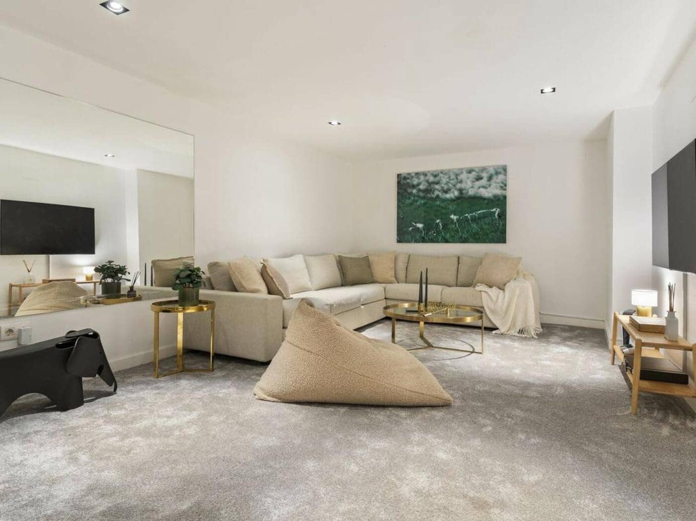 5 sypialnia Willa na sprzedaż w Marbella z basenem garażem - 2 850 000 € (Ref: 7987773)