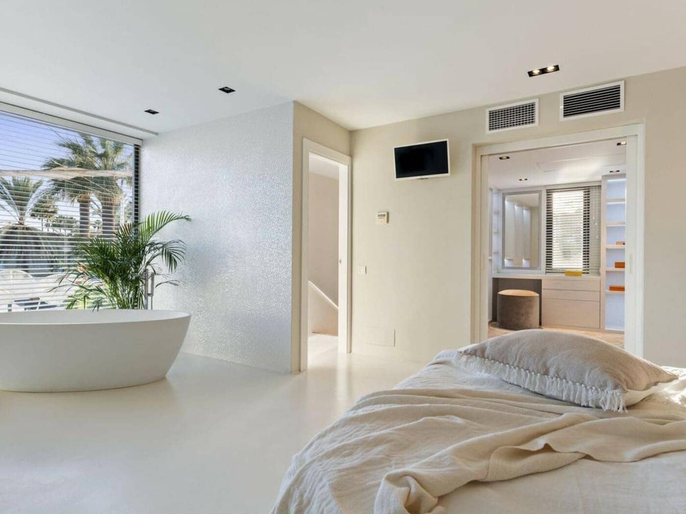 5 sypialnia Willa na sprzedaż w Marbella z basenem garażem - 2 850 000 € (Ref: 7987773)