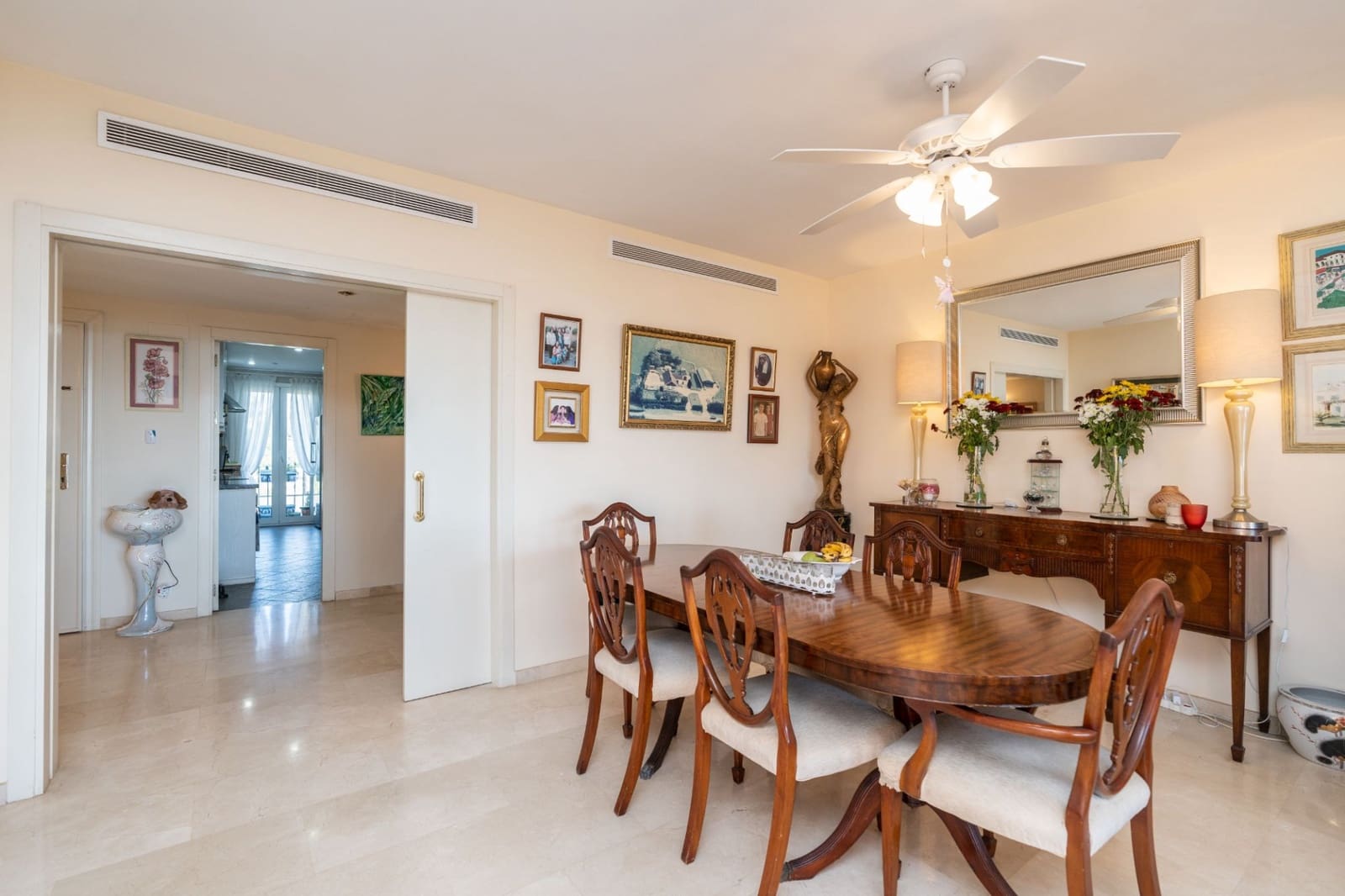 4 soveværelse Penthouse til salg i Manilva med swimmingpool garage - € 1.025.000 (Ref: 7996908)