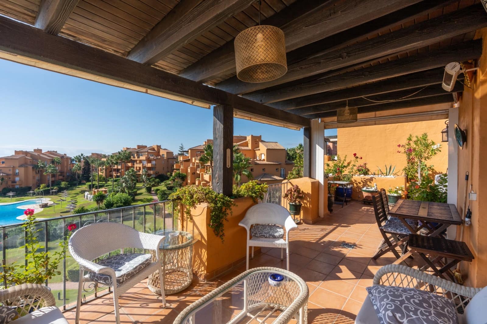 4 soveværelse Penthouse til salg i Manilva med swimmingpool garage - € 1.025.000 (Ref: 7996908)