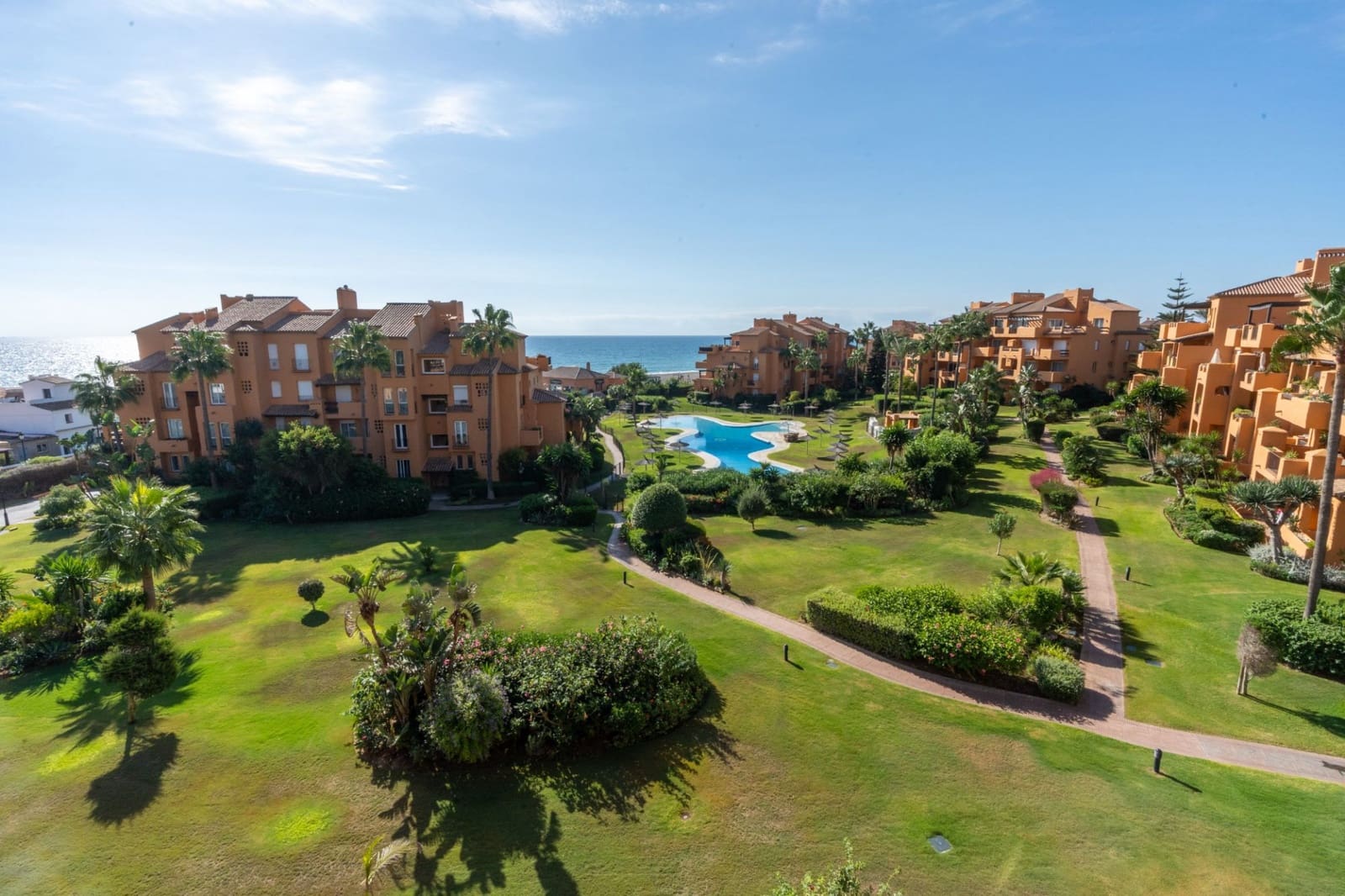 4 soveværelse Penthouse til salg i Manilva med swimmingpool garage - € 1.025.000 (Ref: 7996908)