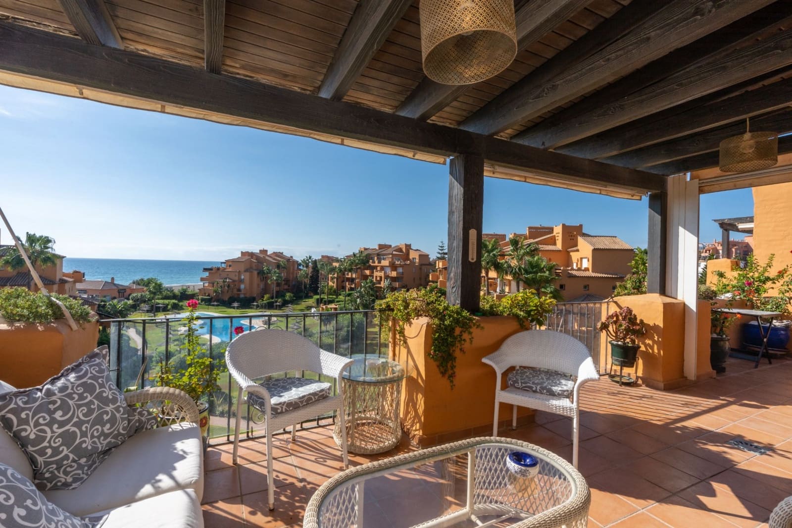 4 soveværelse Penthouse til salg i Manilva med swimmingpool garage - € 1.025.000 (Ref: 7996908)