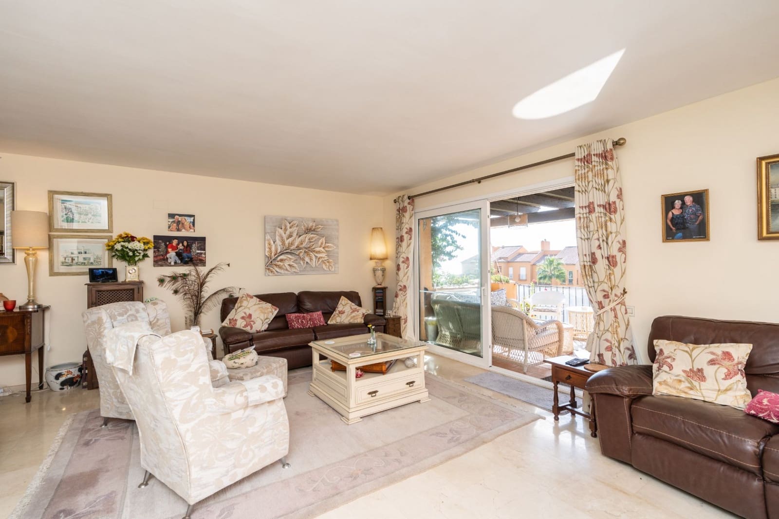 4 soveværelse Penthouse til salg i Manilva med swimmingpool garage - € 1.025.000 (Ref: 7996908)