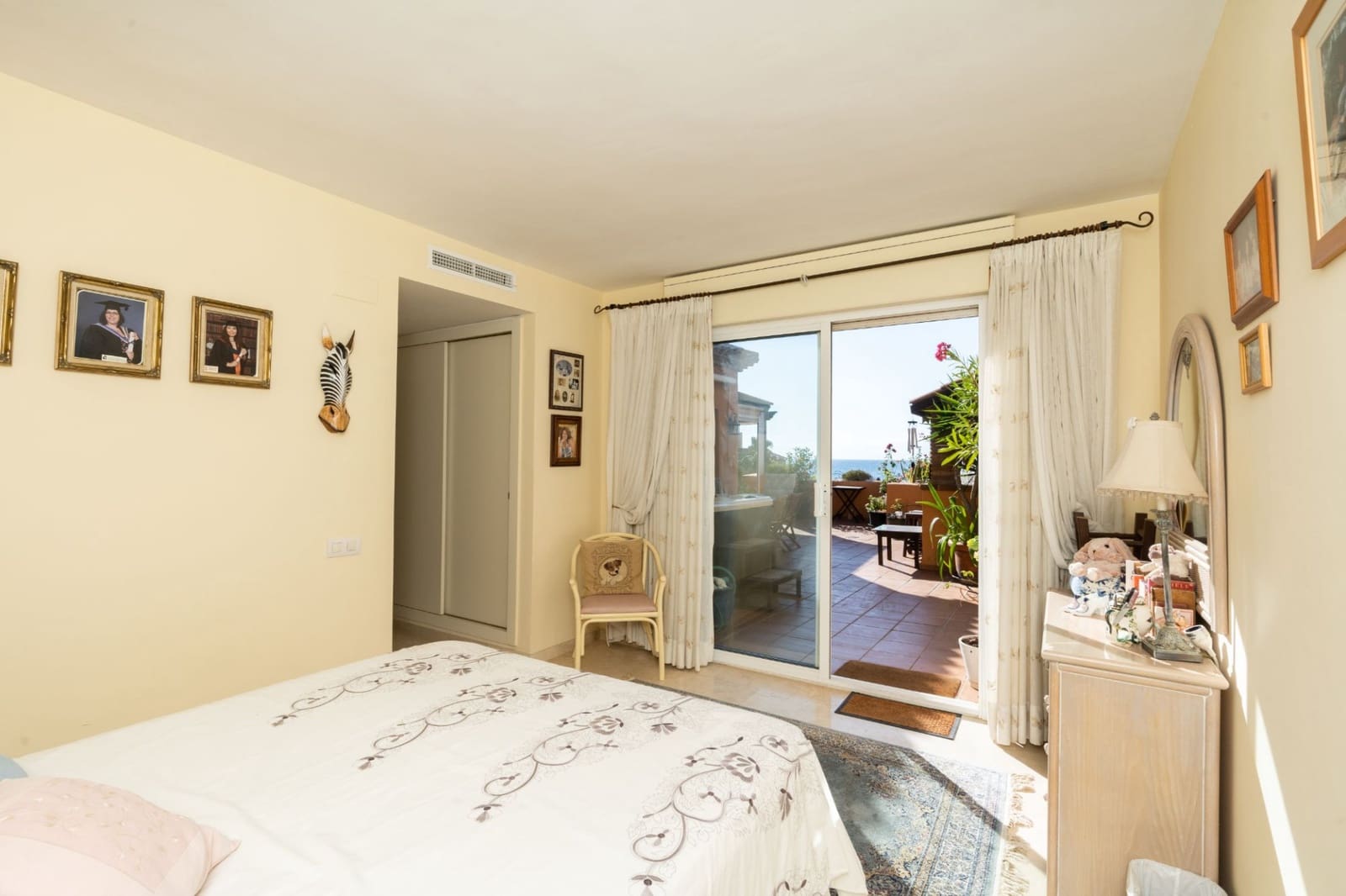 4 Zimmer Penthouse zu verkaufen in Manilva mit Pool Garage - 1.025.000 € (Ref: 7996908)