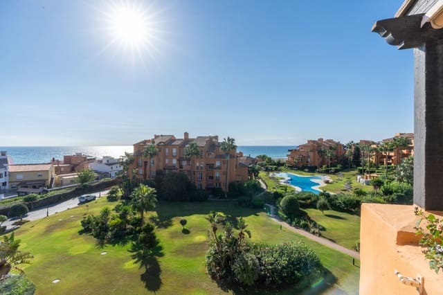 4 makuuhuone Kattohuoneisto myytävänä paikassa Castillo de la Duquesa, Manilva mukana uima-altaan 
autotalli - 1 025 000 € (Ref: 7996908)