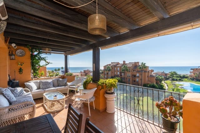 4 makuuhuone Kattohuoneisto myytävänä paikassa Castillo de la Duquesa, Manilva mukana uima-altaan 
autotalli - 1 025 000 € (Ref: 7996908)