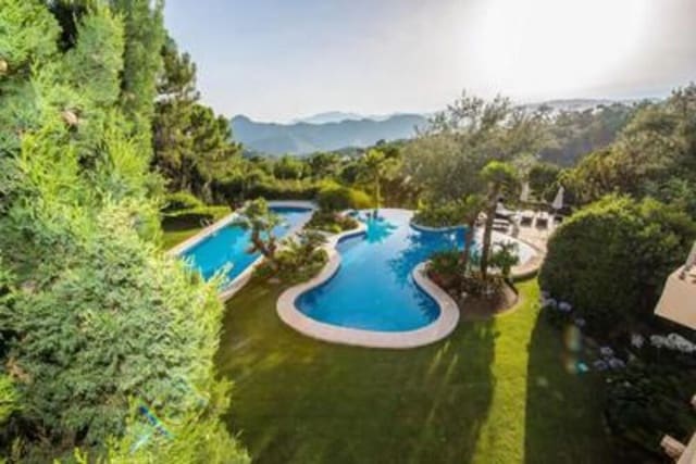 Chalet de 6 habitaciones en La Zagaleta, Benahavís en venta con piscina garaje - 4.950.000 € (Ref: 8005826)