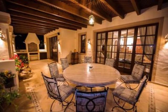 Chalet de 6 habitaciones en La Zagaleta, Benahavís en venta con piscina garaje - 4.950.000 € (Ref: 8005826)