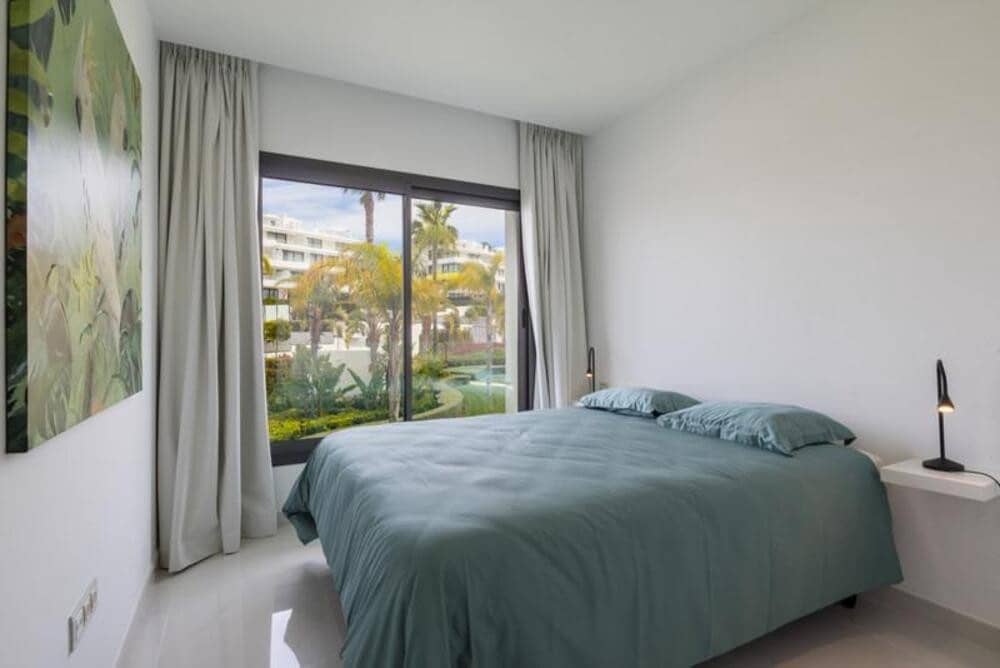 3 slaapkamer Appartement te huur in El Paraiso met zwembad garage - € 3.500 (Ref: 8010815)
