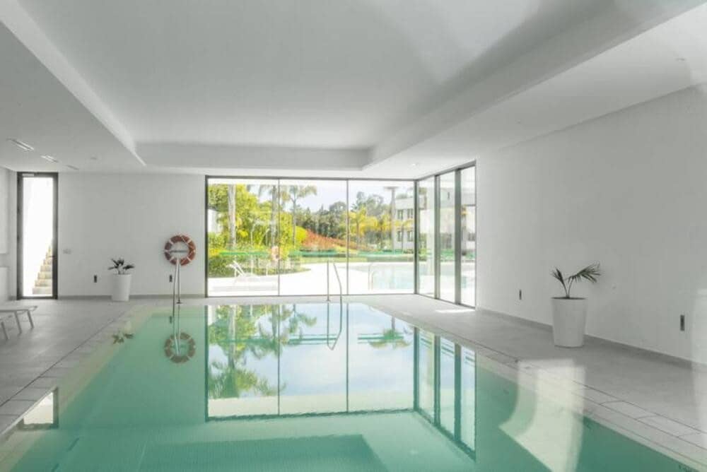 3 slaapkamer Appartement te huur in El Paraiso met zwembad garage - € 3.500 (Ref: 8010815)