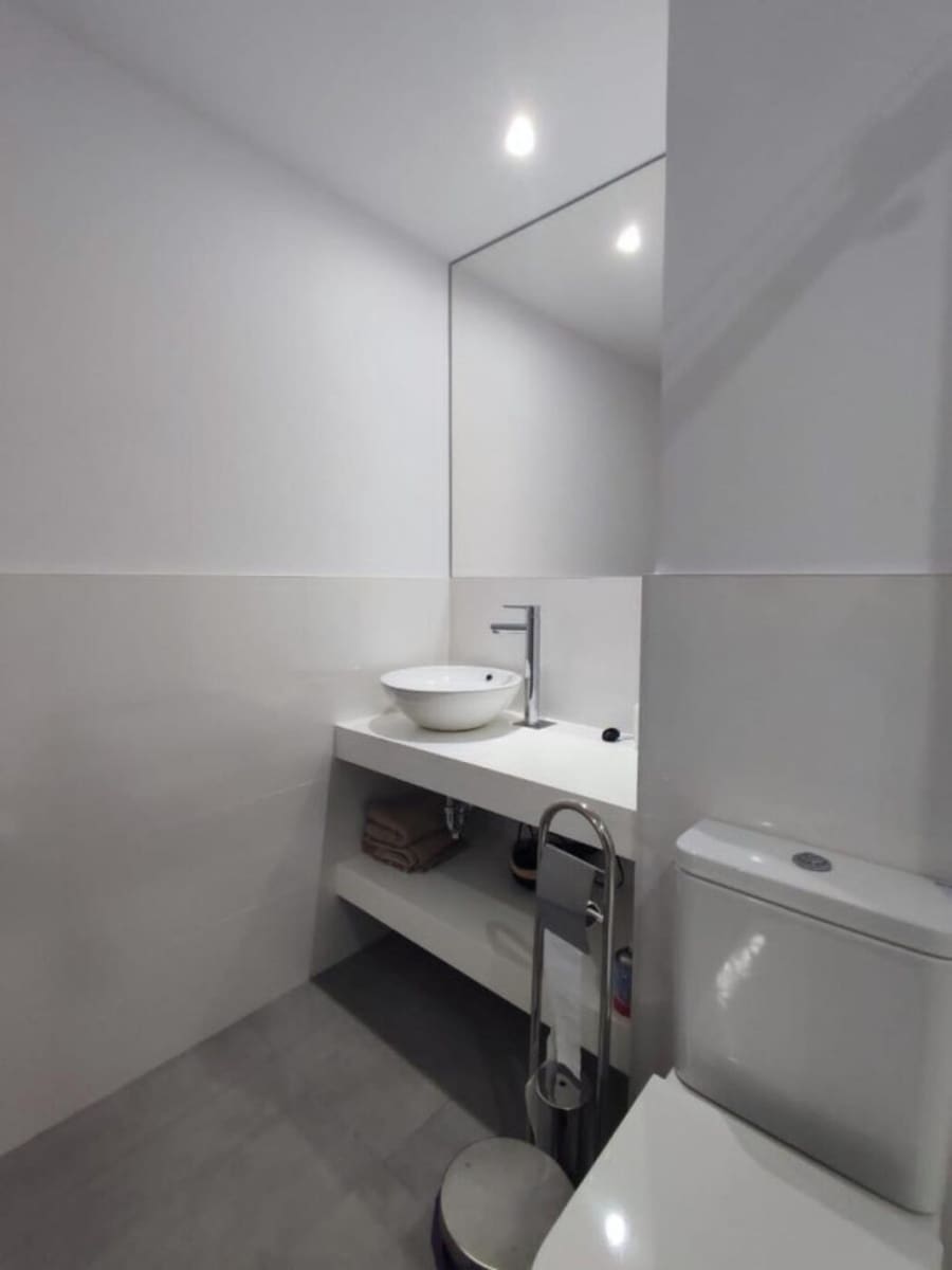 4 soverom Leilighet til salgs i Marbella med svømmebasseng garasje - € 950 000 (Ref: 8012324)