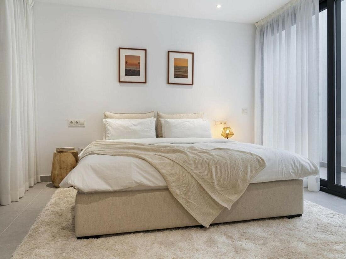 6 soveværelse Villa til salg i New Golden Mile med swimmingpool garage - € 1.495.000 (Ref: 8016226)