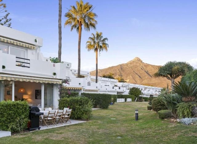 4 sypialnia Dom na sprzedaż w Puerto Banus, Marbella - 795 000 € (Ref: 8016228)