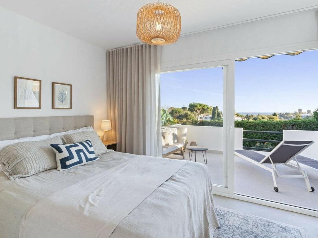 4 sypialnia Dom na sprzedaż w Nueva Andalucia - 795 000 € (Ref: 8016228)