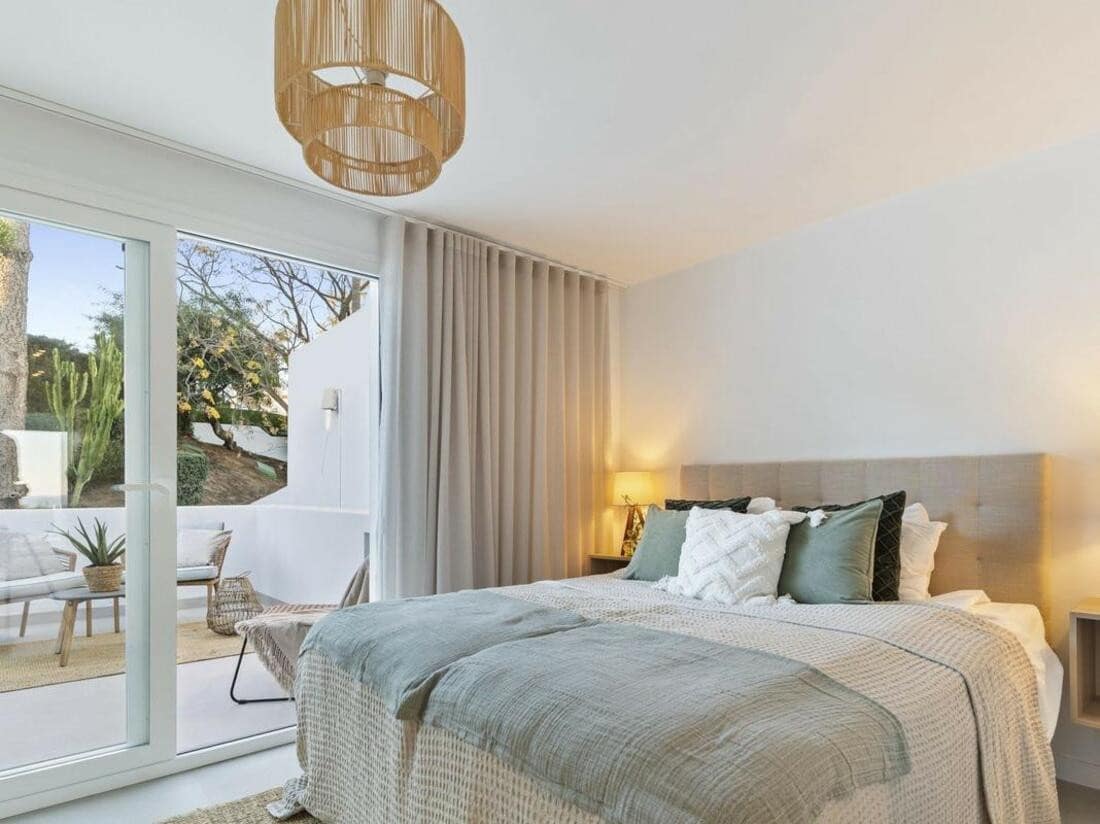 4 sypialnia Dom na sprzedaż w Nueva Andalucia - 795 000 € (Ref: 8016228)