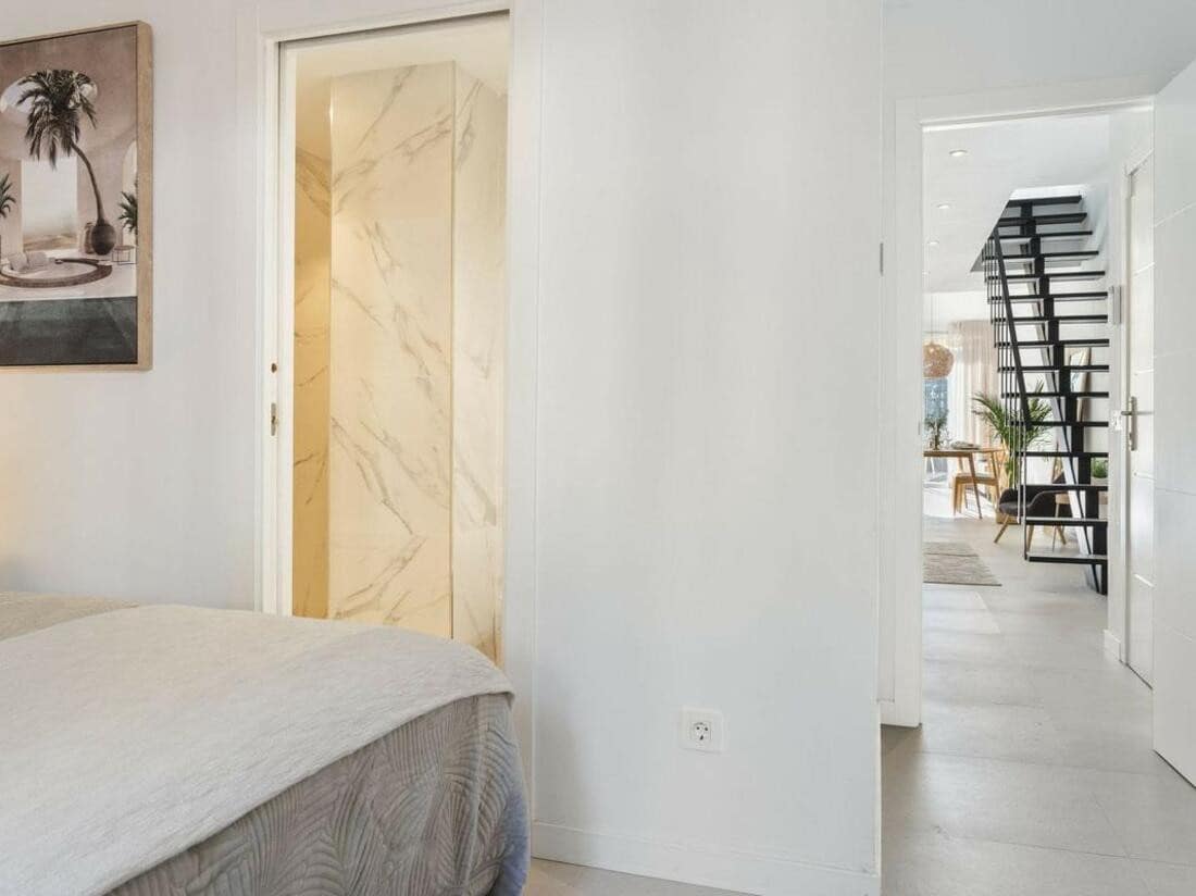 4 sypialnia Dom na sprzedaż w Nueva Andalucia - 795 000 € (Ref: 8016228)