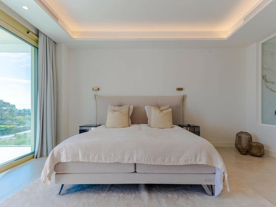 4 soveværelse Lejlighed til salg i Golden Mile med swimmingpool garage - € 5.900.000 (Ref: 8016229)